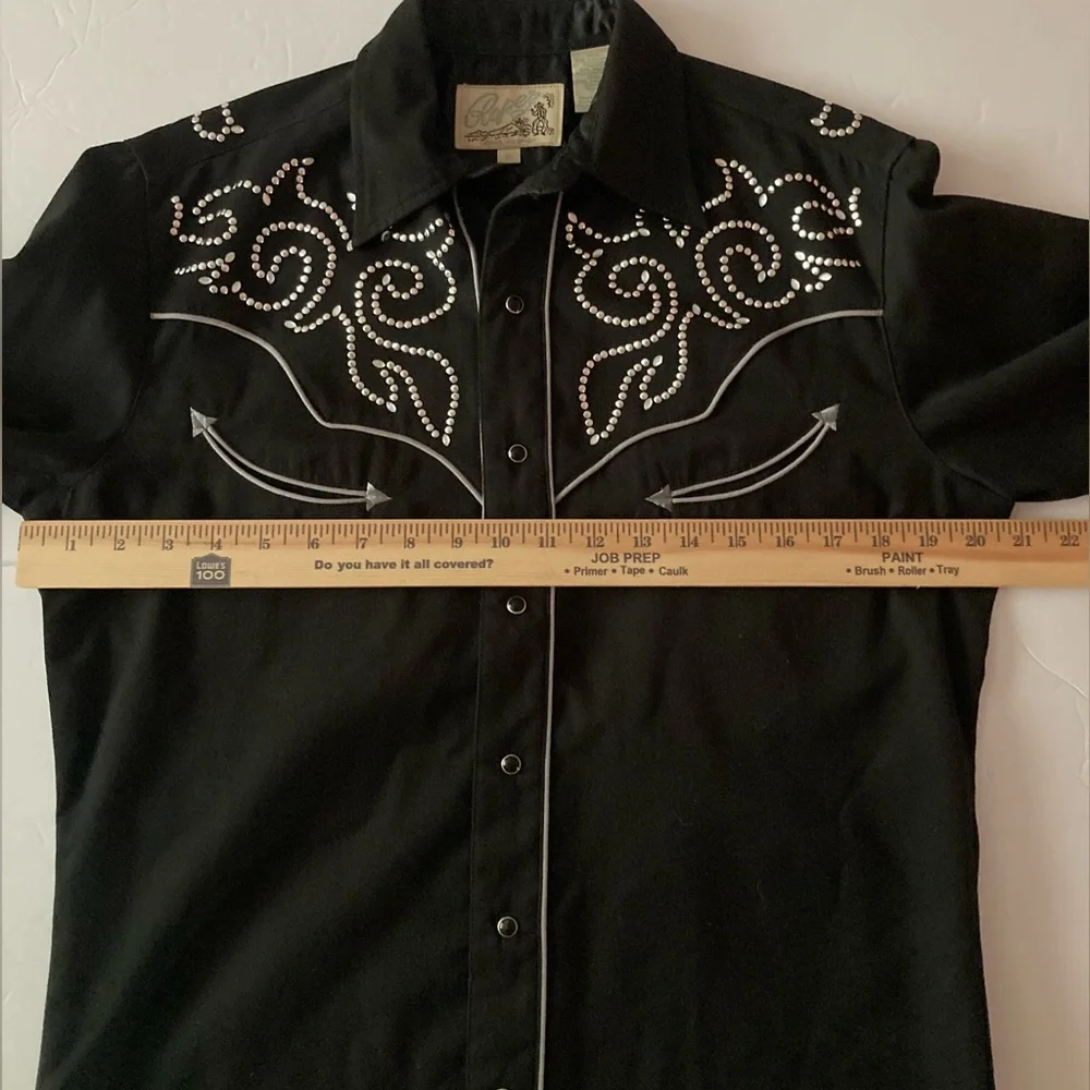 Roper Mens SZ S Black Western long sleeve,silver studded scroll design. - Picture 9 of 11